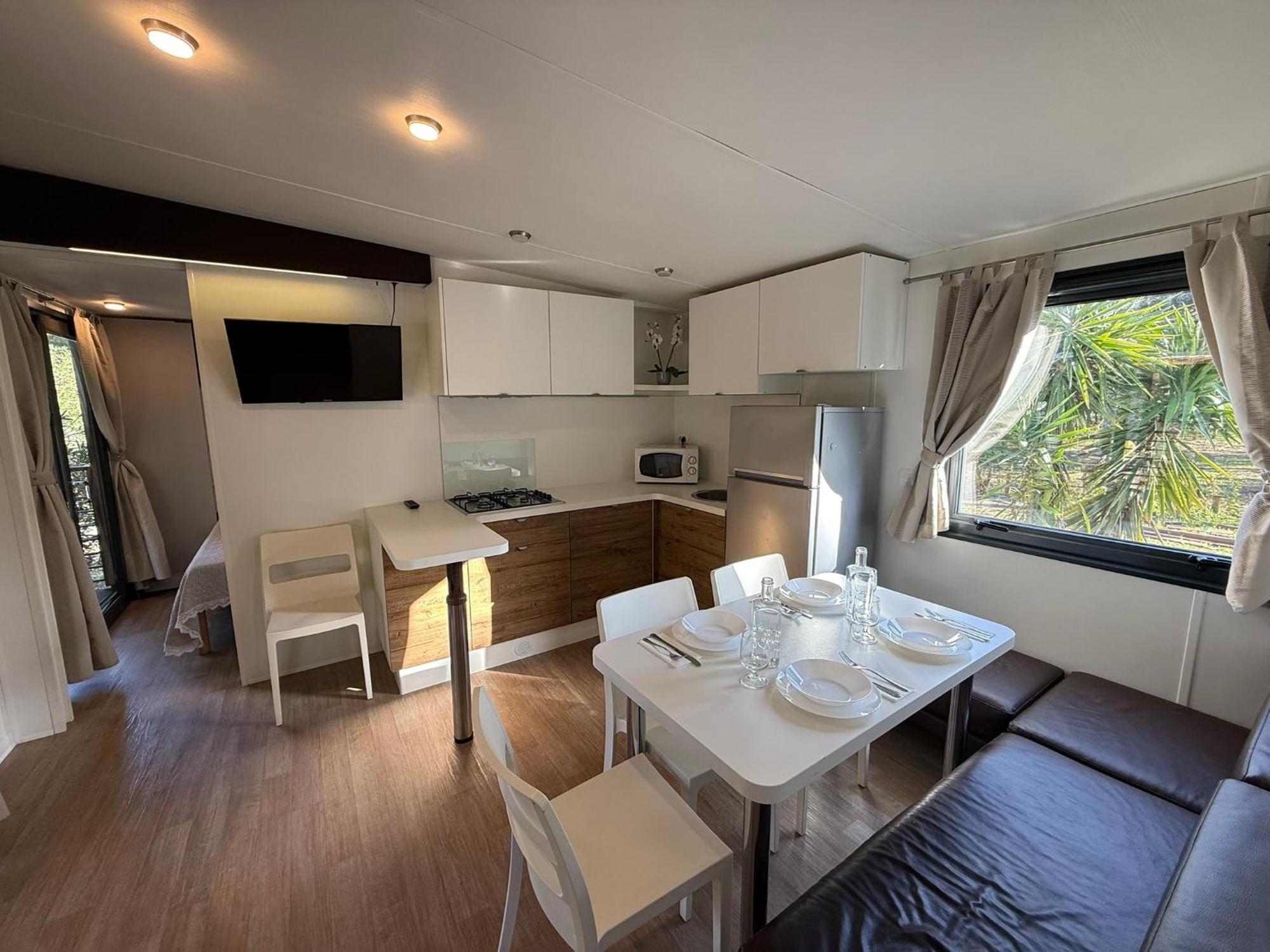Campeggio Villaggio Sos Flores ตอร์โตลี ภายนอก รูปภาพ