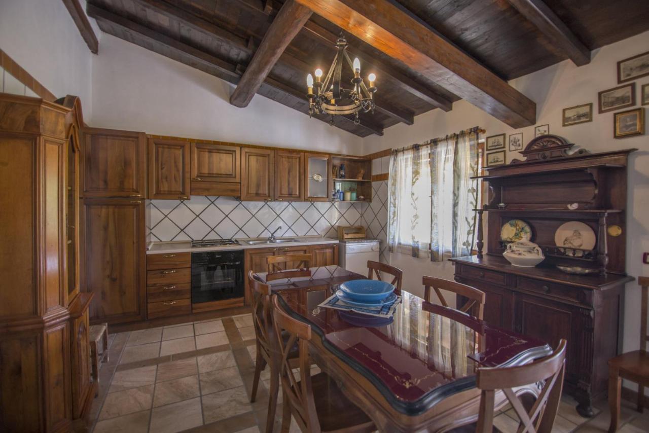 Campeggio Villaggio Sos Flores ตอร์โตลี ภายนอก รูปภาพ