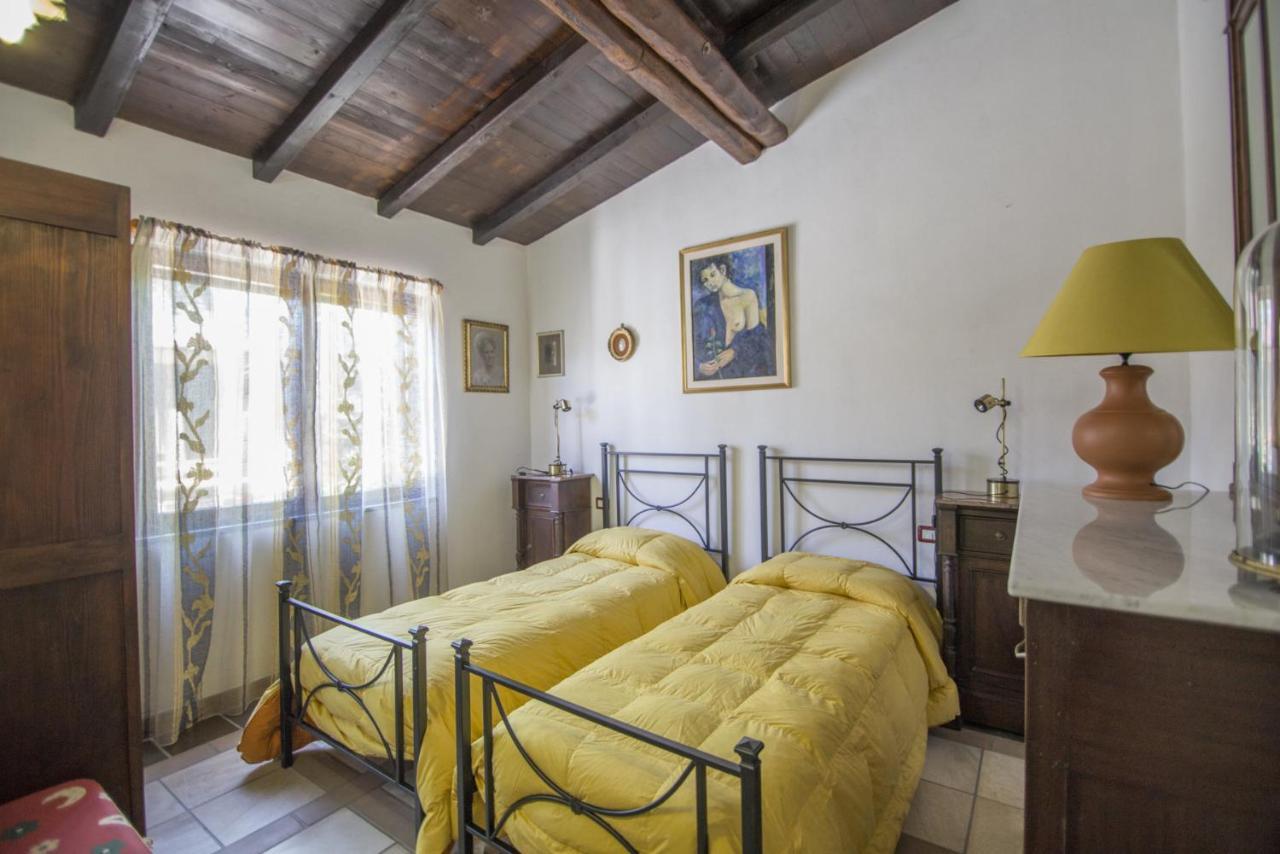 Campeggio Villaggio Sos Flores ตอร์โตลี ภายนอก รูปภาพ