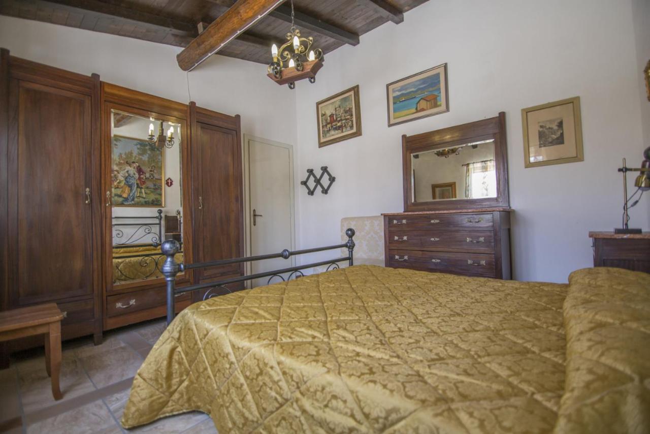 Campeggio Villaggio Sos Flores ตอร์โตลี ภายนอก รูปภาพ