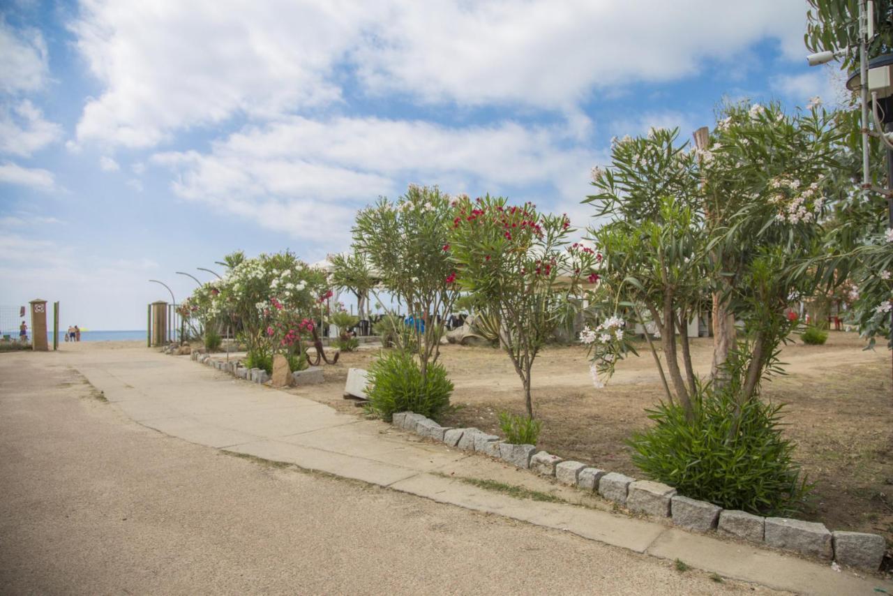 Campeggio Villaggio Sos Flores ตอร์โตลี ภายนอก รูปภาพ